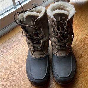 Sperry winter boots